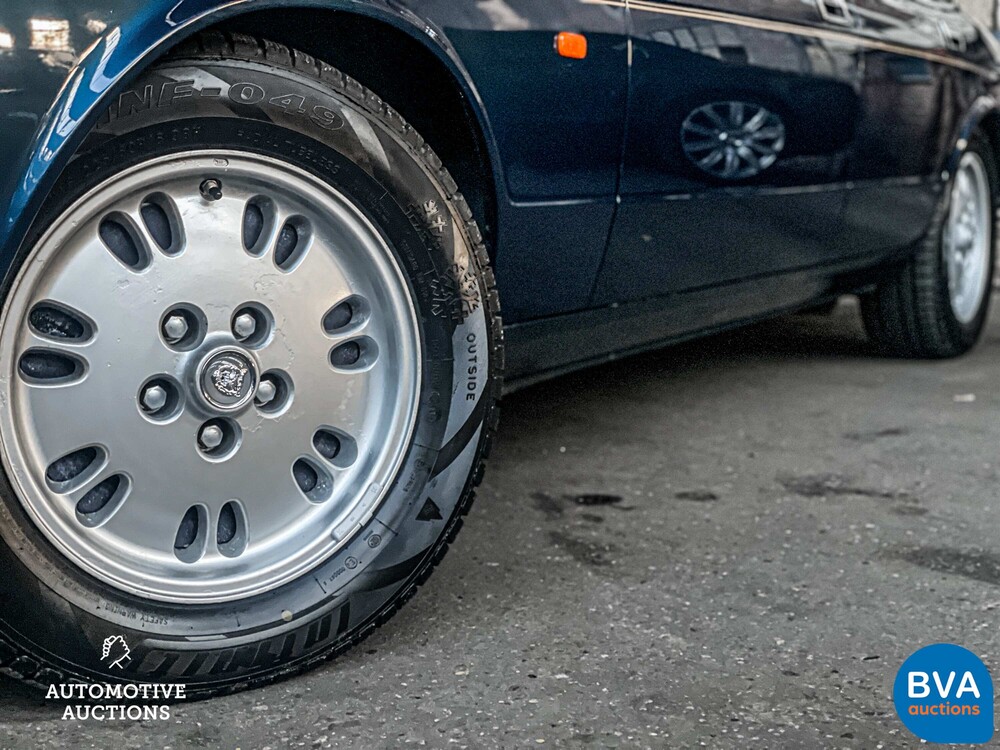 Jaguar XJ3.2 LE 203PS 1994 -Org. NL-, JJ-LX-16.