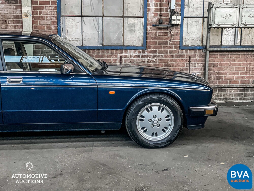 Jaguar XJ3.2 LE 203PS 1994 -Org. NL-, JJ-LX-16.
