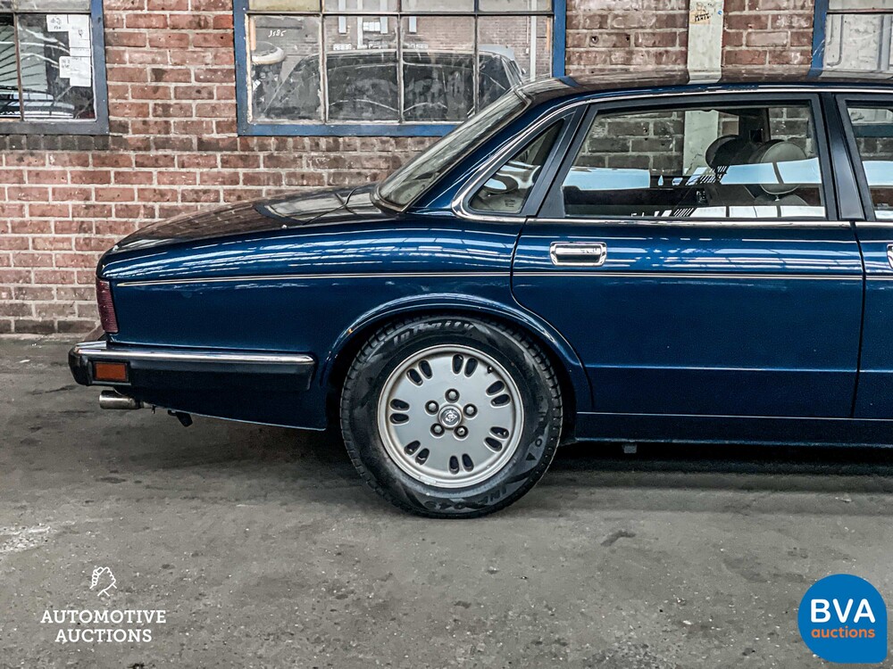 Jaguar XJ3.2 LE 203PS 1994 -Org. NL-, JJ-LX-16.