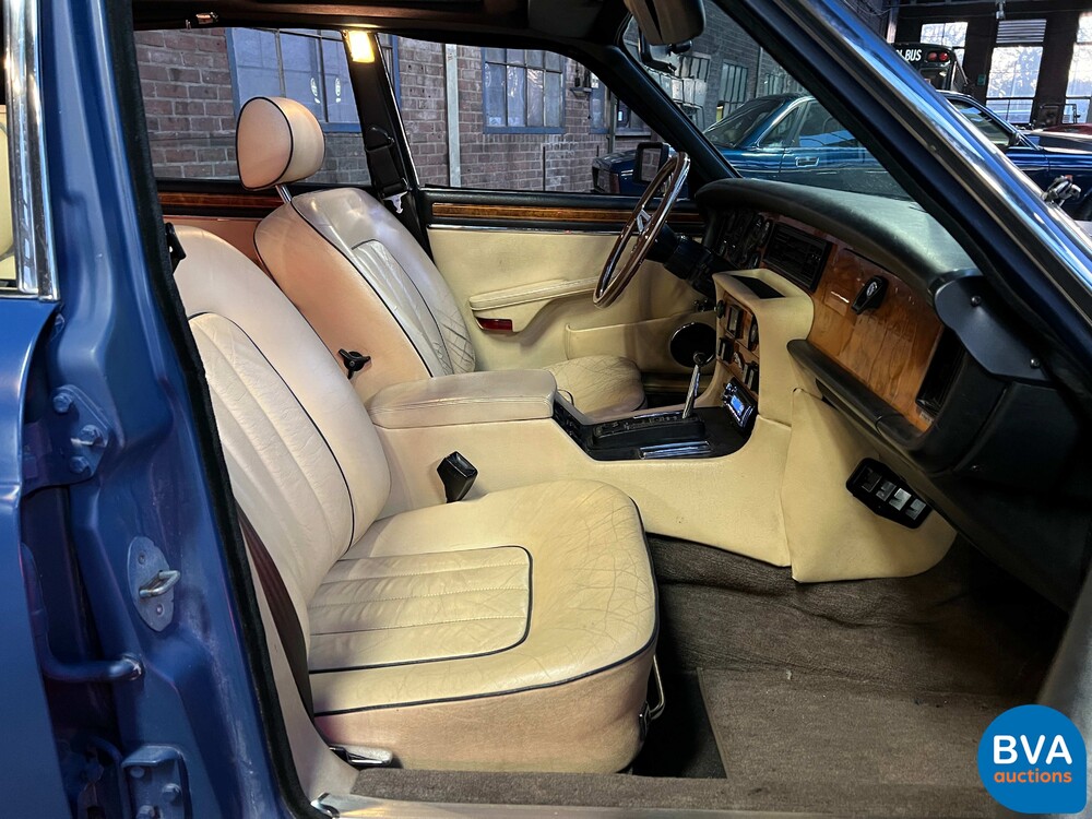 Jaguar XJ Sovereign 4.2 -XJR6 Motor- 400 PS 1983, 64-HKV-1.