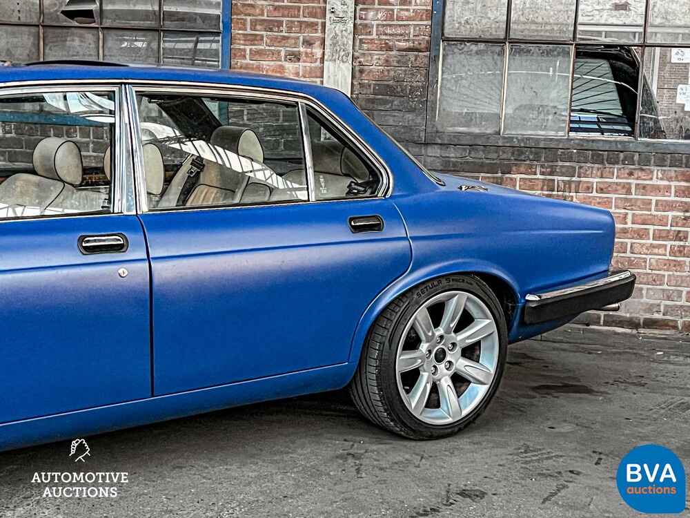 Jaguar XJ Sovereign 4.2 -XJR6 Motor- 400 PS 1983, 64-HKV-1.