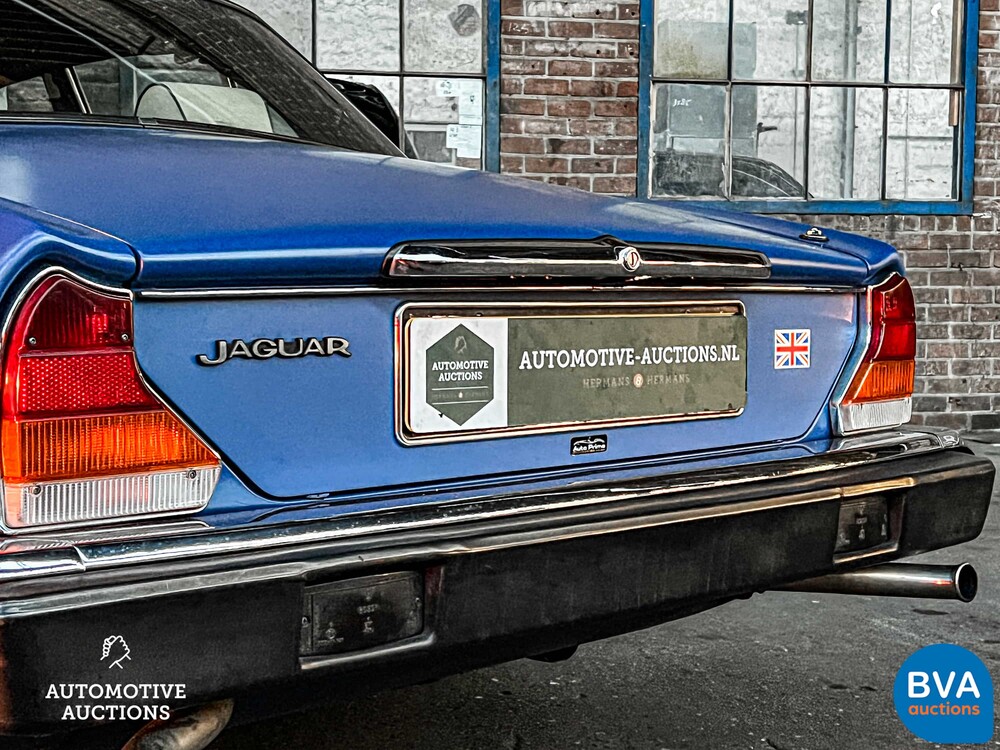 Jaguar XJ Sovereign 4.2 -XJR6 Motor- 400 PS 1983, 64-HKV-1.