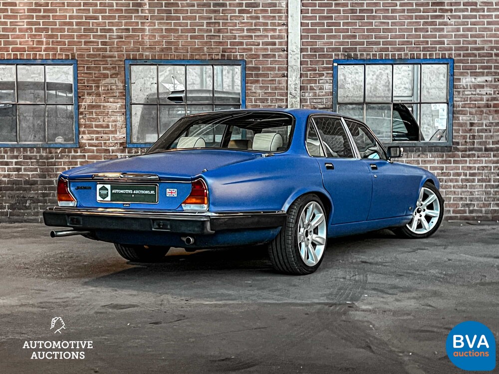 Jaguar XJ Sovereign 4.2 -XJR6 Motor- 400 PS 1983, 64-HKV-1.