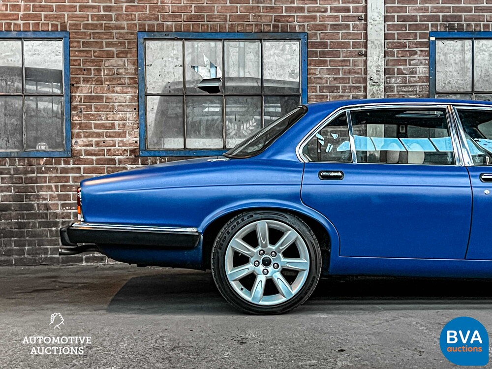 Jaguar XJ Sovereign 4.2 -XJR6 Motor- 400 PS 1983, 64-HKV-1.