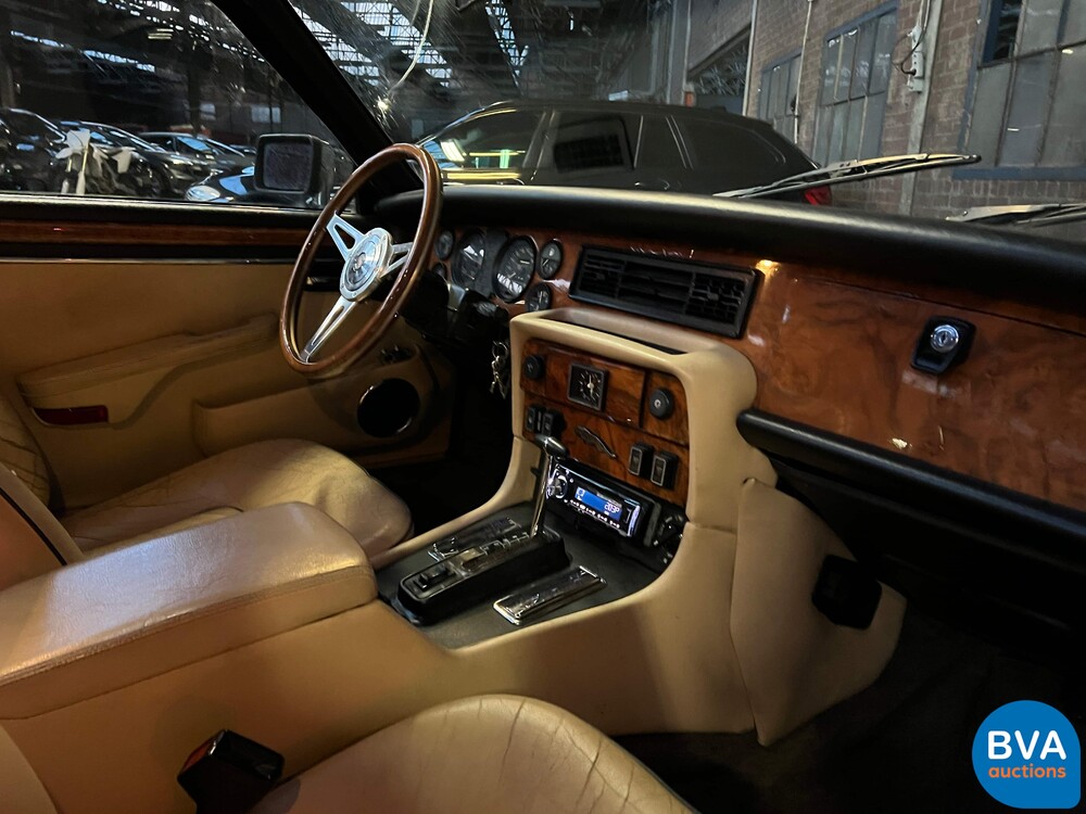 Jaguar XJ Sovereign 4.2 -XJR6 Motor- 400 PS 1983, 64-HKV-1.