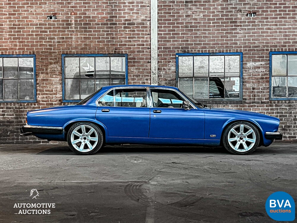 Jaguar XJ Sovereign 4.2 -XJR6 Motor- 400 PS 1983, 64-HKV-1.