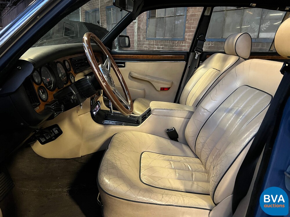 Jaguar XJ Sovereign 4.2 -XJR6 Motor- 400 PS 1983, 64-HKV-1.