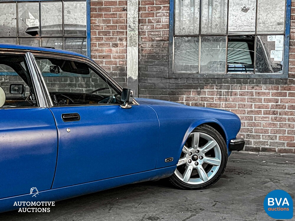 Jaguar XJ Sovereign 4.2 -XJR6 Motor- 400 PS 1983, 64-HKV-1.