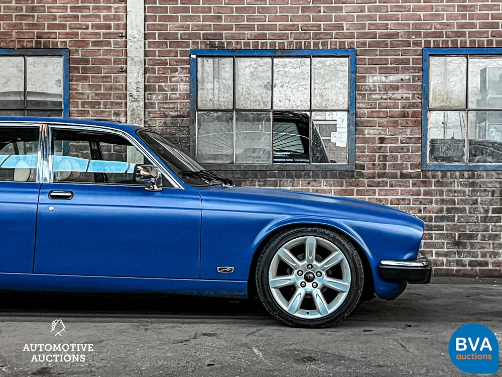 Jaguar XJ Sovereign 4.2 -XJR6 Motor- 400 PS 1983, 64-HKV-1.