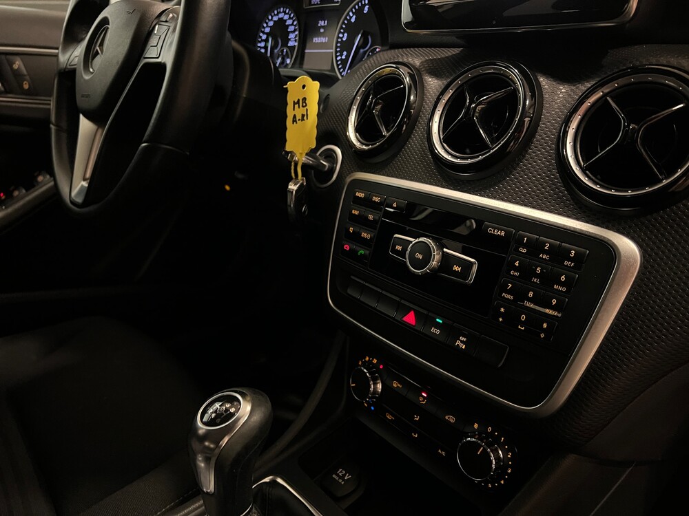 Mercedes-Benz A180 Edition 122PS 2013 -Org. NL-A-Klasse, 4-SGJ-16.