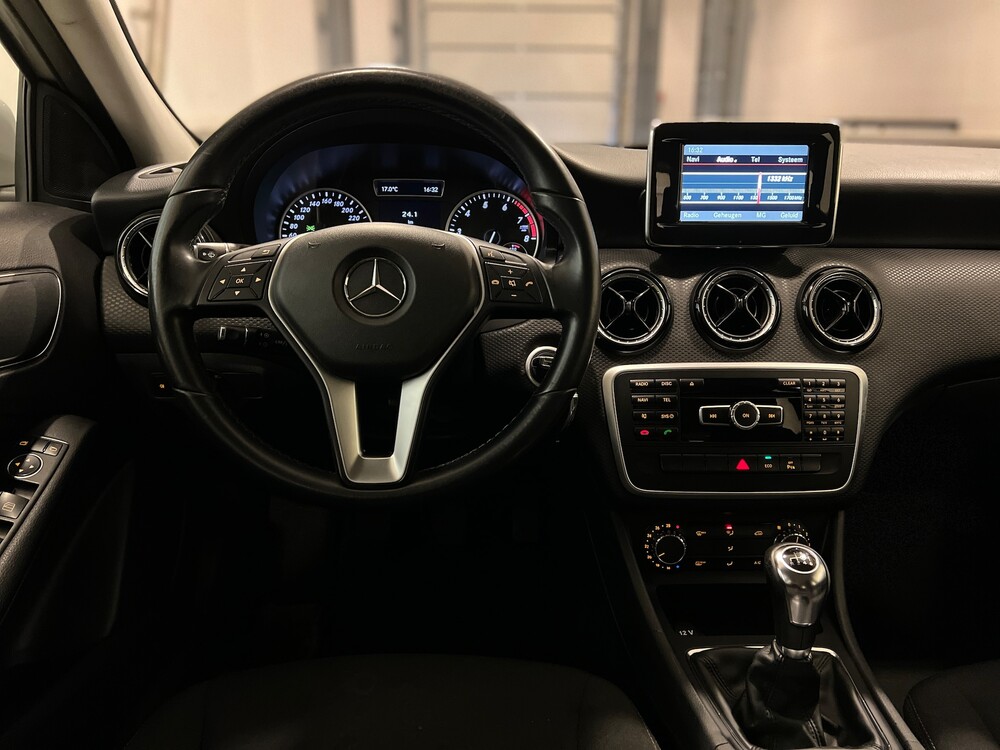 Mercedes-Benz A180 Edition 122PS 2013 -Org. NL-A-Klasse, 4-SGJ-16.