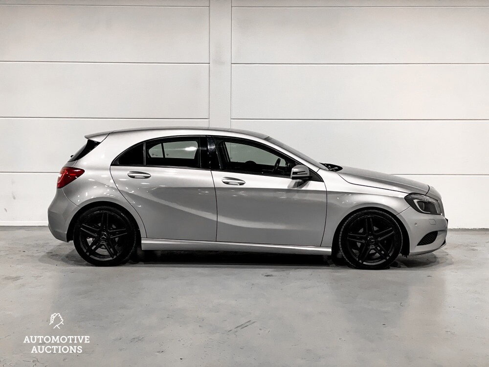 Mercedes-Benz A180 Edition 122PS 2013 -Org. NL-A-Klasse, 4-SGJ-16.