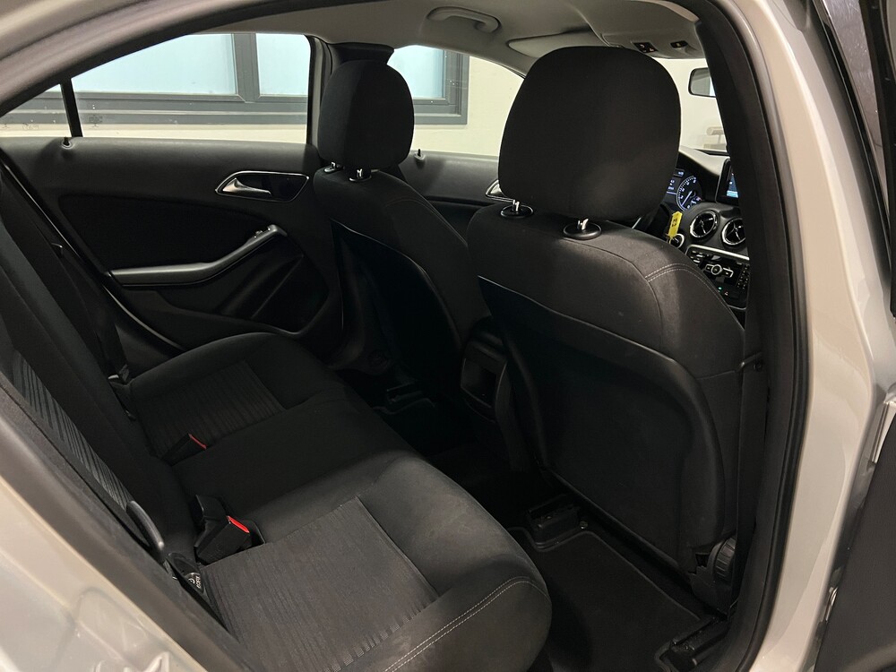 Mercedes-Benz A180 Edition 122PS 2013 -Org. NL-A-Klasse, 4-SGJ-16.