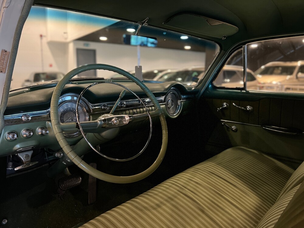 Oldsmobile 88 V8 1953, DM-37-90.