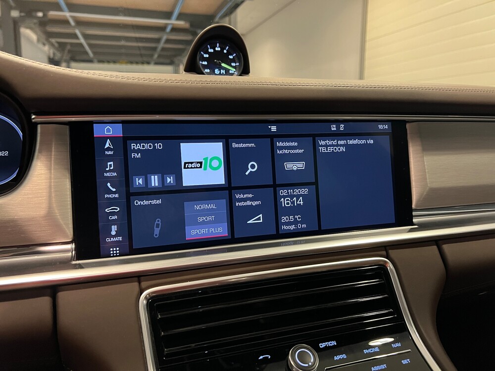 Porsche Panamera Sport Turismo E-Hybrid 4 2.9 V6 SportChrono 462 PS 2018, H-359-BT.