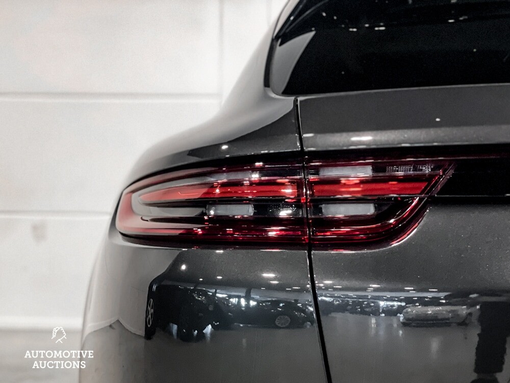 Porsche Panamera Sport Turismo E-Hybrid 4 2.9 V6 SportChrono 462 PS 2018, H-359-BT.