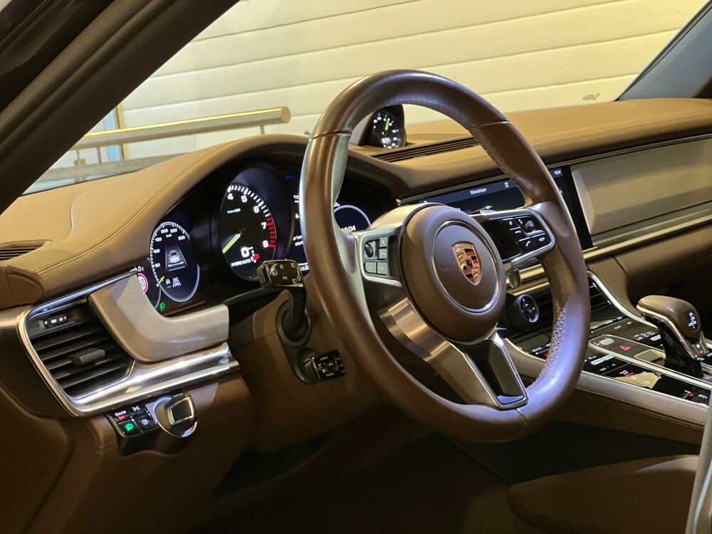 Porsche Panamera Sport Turismo E-Hybrid 4 2.9 V6 SportChrono 462 PS 2018, H-359-BT.