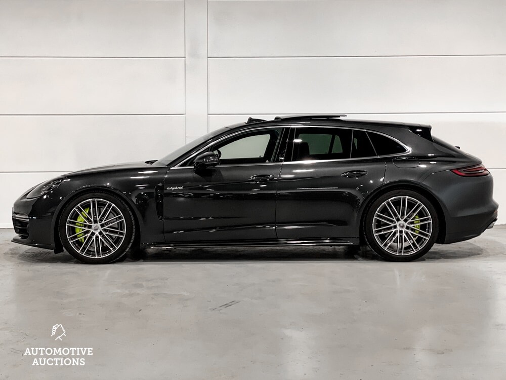 Porsche Panamera Sport Turismo E-Hybrid 4 2.9 V6 SportChrono 462 PS 2018, H-359-BT.