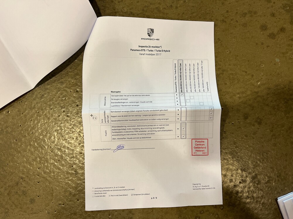 Porsche Panamera Sport Turismo E-Hybrid 4 2.9 V6 SportChrono 462 PS 2018, H-359-BT.