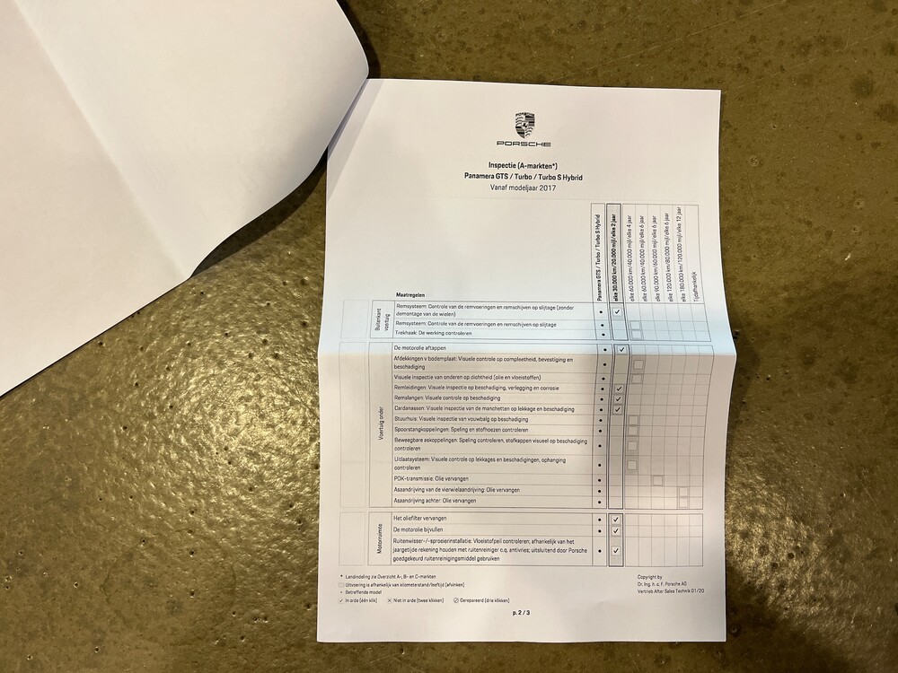 Porsche Panamera Sport Turismo E-Hybrid 4 2.9 V6 SportChrono 462 PS 2018, H-359-BT.