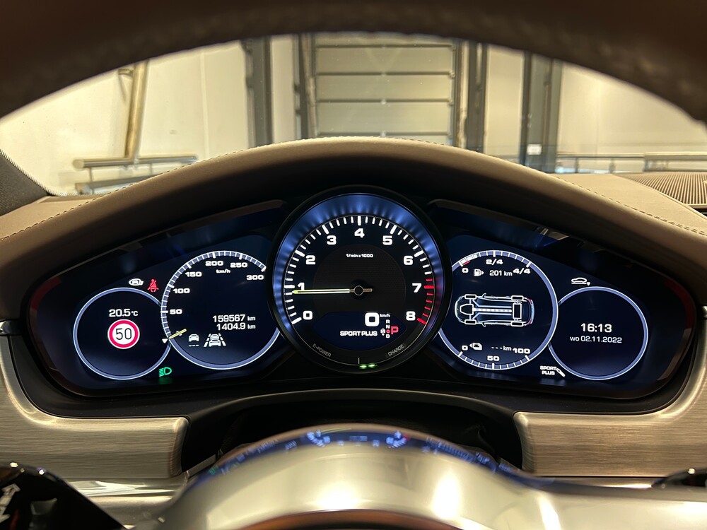 Porsche Panamera Sport Turismo E-Hybrid 4 2.9 V6 SportChrono 462 PS 2018, H-359-BT.