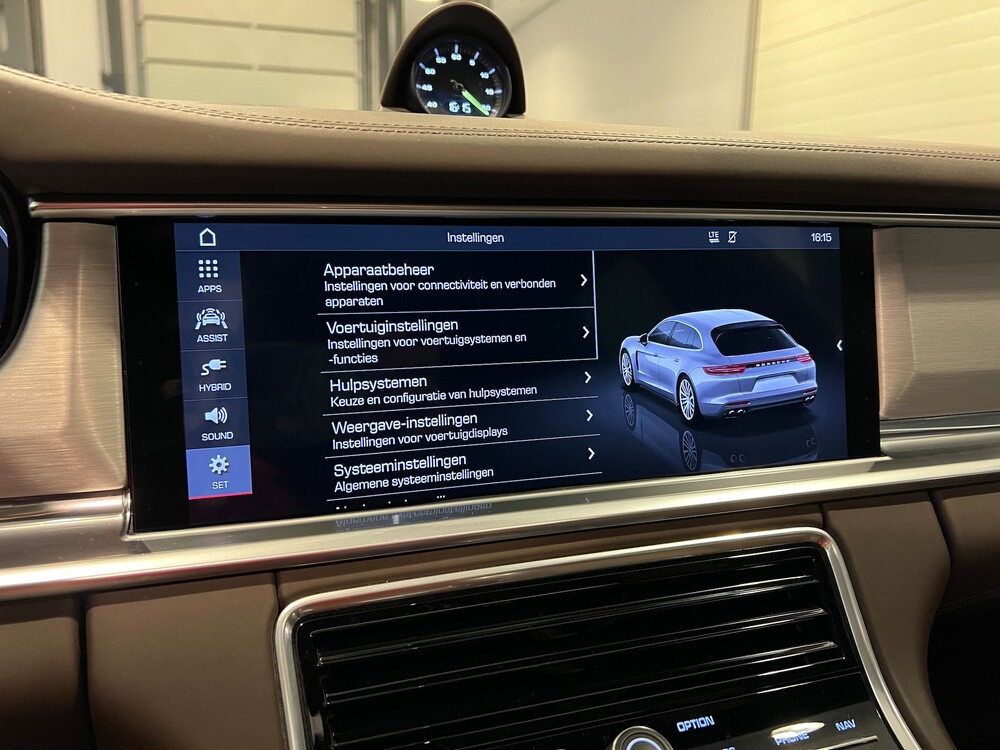 Porsche Panamera Sport Turismo E-Hybrid 4 2.9 V6 SportChrono 462 PS 2018, H-359-BT.