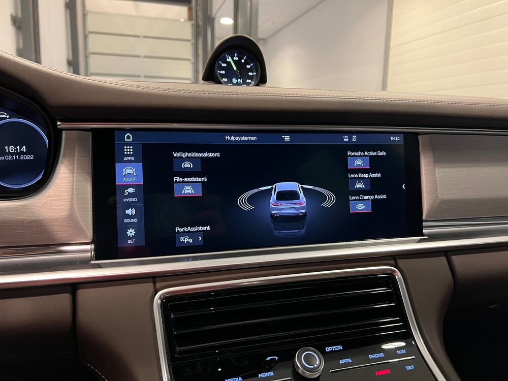 Porsche Panamera Sport Turismo E-Hybrid 4 2.9 V6 SportChrono 462 PS 2018, H-359-BT.