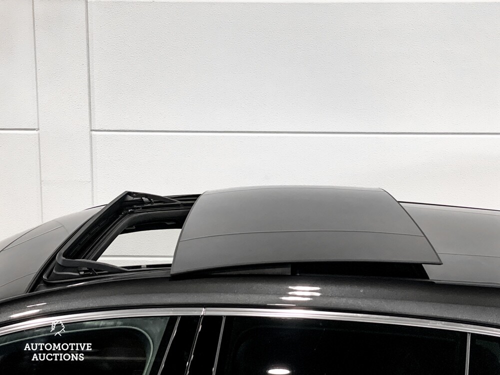 Porsche Panamera Sport Turismo E-Hybrid 4 2.9 V6 SportChrono 462 PS 2018, H-359-BT.