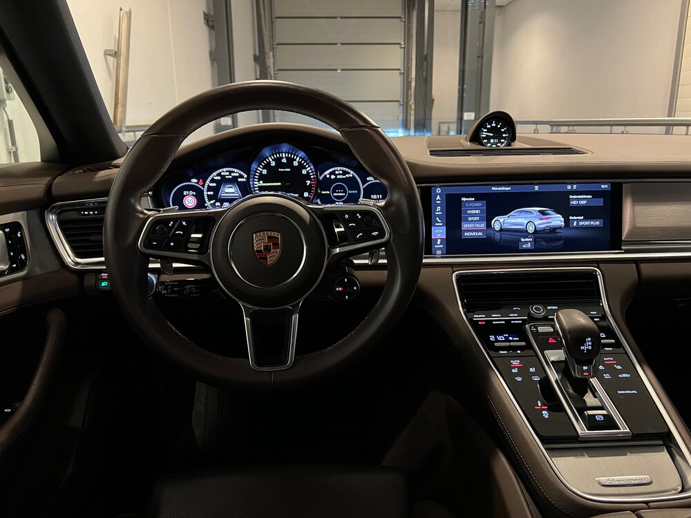 Porsche Panamera Sport Turismo E-Hybrid 4 2.9 V6 SportChrono 462 PS 2018, H-359-BT.