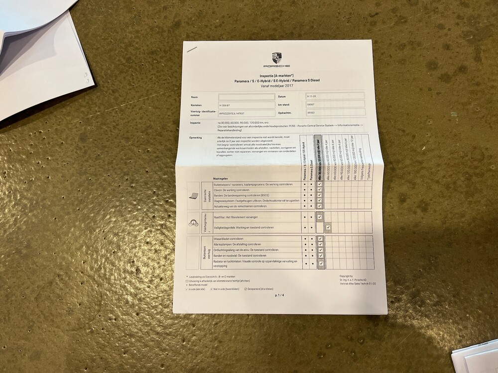Porsche Panamera Sport Turismo E-Hybrid 4 2.9 V6 SportChrono 462 PS 2018, H-359-BT.