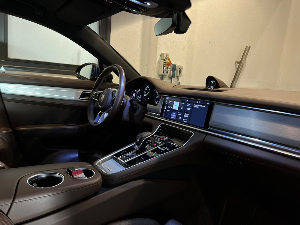 Porsche Panamera Sport Turismo E-Hybrid 4 2.9 V6 SportChrono 462 PS 2018, H-359-BT.