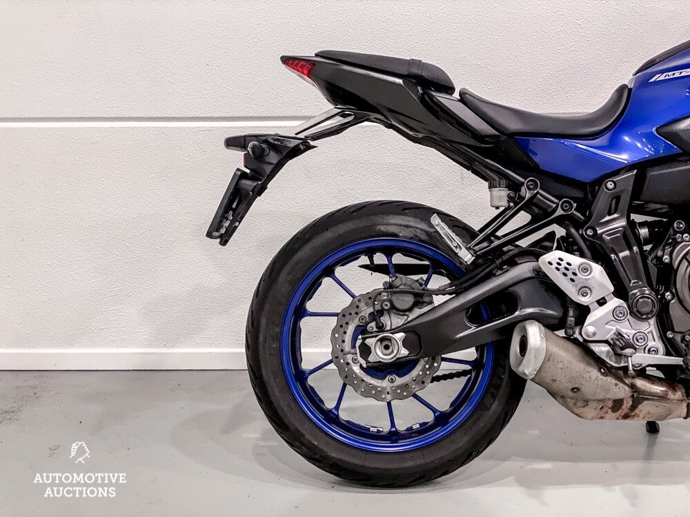 Yamaha MT07 Naked Tour 75 PS 2017, 58-MH-VT.