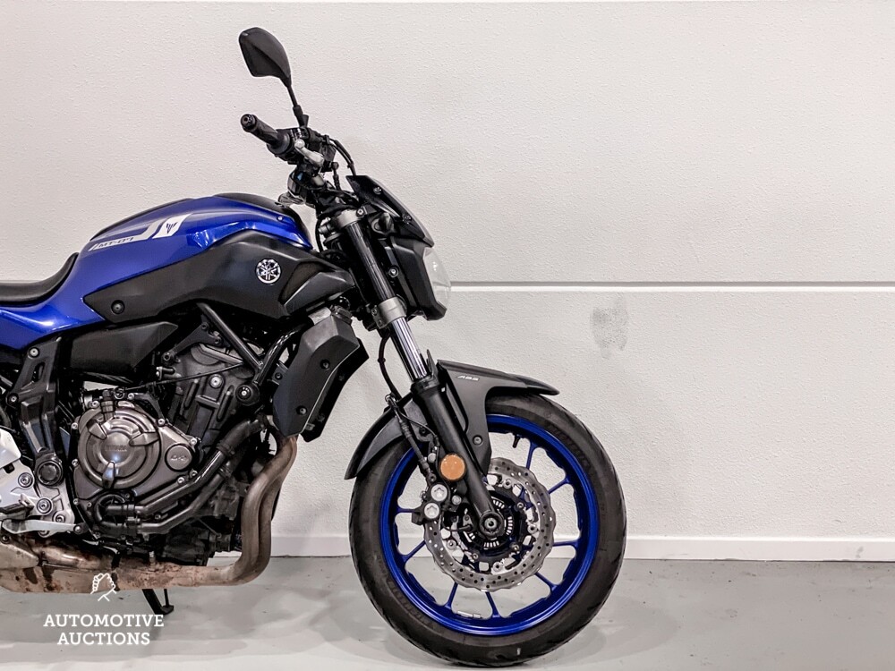 Yamaha MT07 Naked Tour 75 PS 2017, 58-MH-VT.