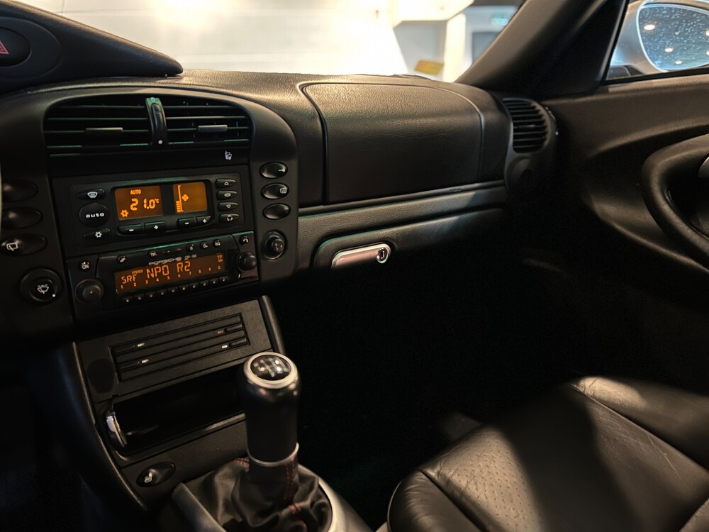 Porsche 911 3.6 Carrera 996 Coupé MK2 320 PS 2002 GT3 -MANUAL-ORG-NL, 67-JB-GK.