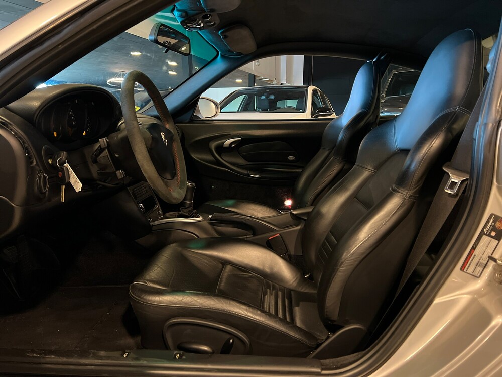 Porsche 911 3.6 Carrera 996 Coupé MK2 320 PS 2002 GT3 -MANUAL-ORG-NL, 67-JB-GK.