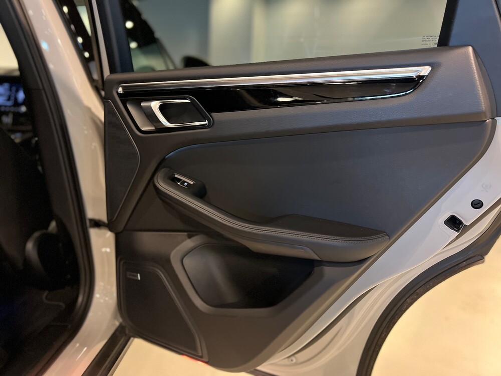 Porsche Macan S3.0 V6 354hp 2019, N-204-DD.