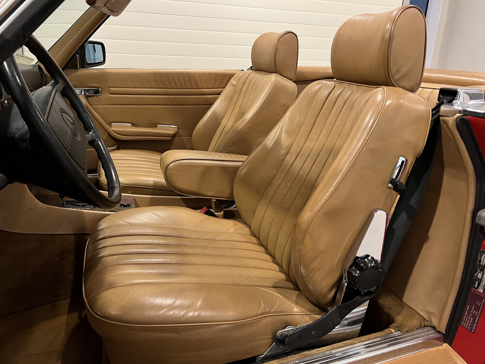 Mercedes-Benz 560SL Hardtop Cabriolet 230hp 1987 SL-Class, K-973-HK.