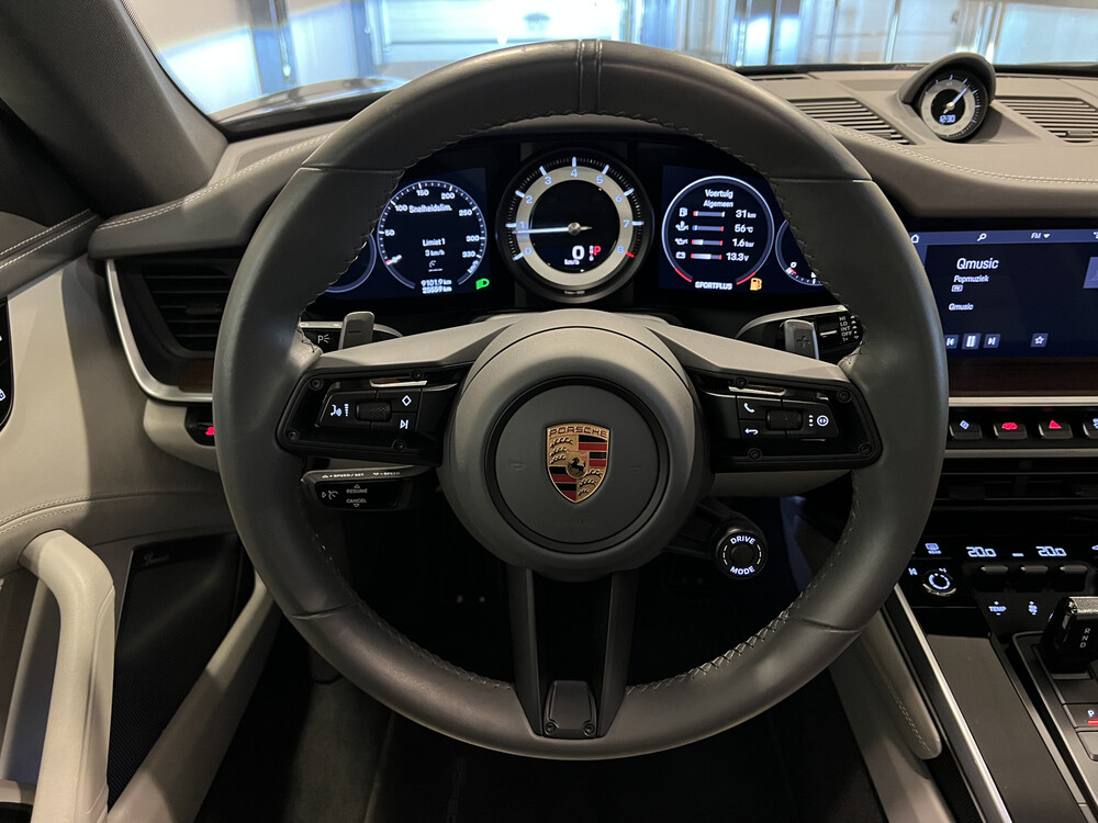 Porsche 911 992 Carrera 4S SportChrono 450hp 2019, J-800-SZ.