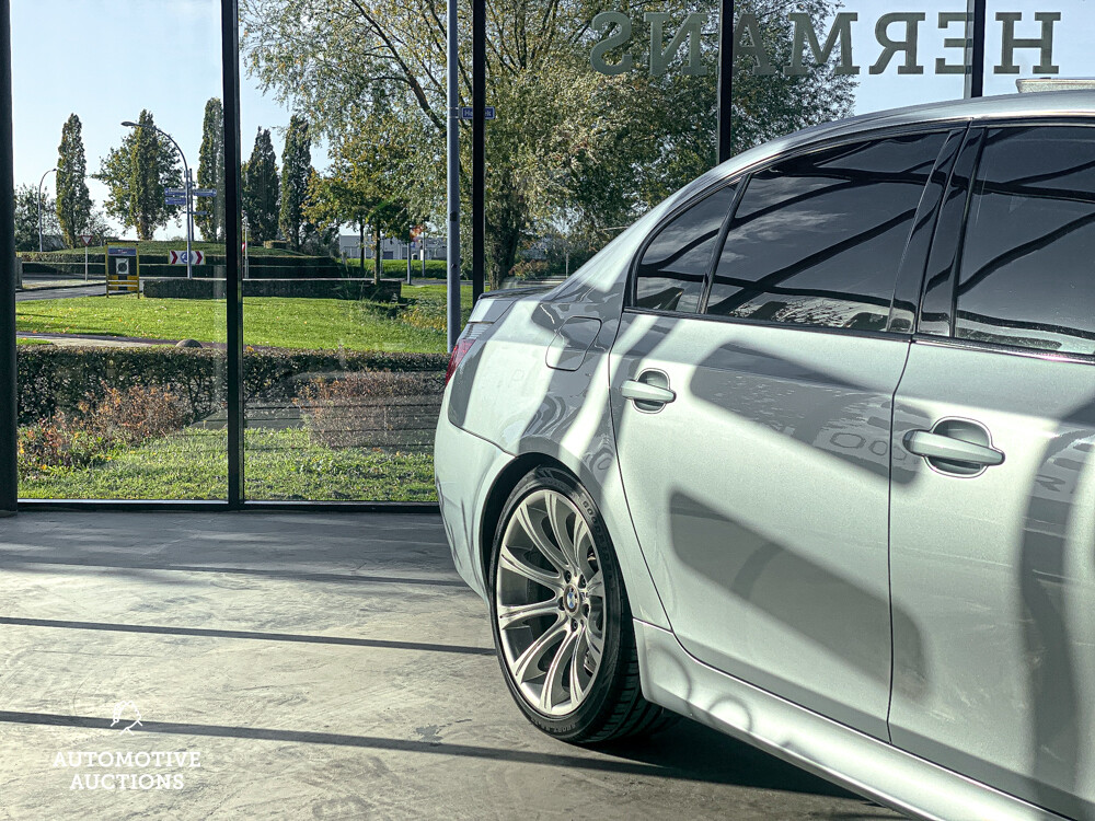 BMW M5 E60 5.0 V10 508PS 2005 5er Serie, K-994-NK.