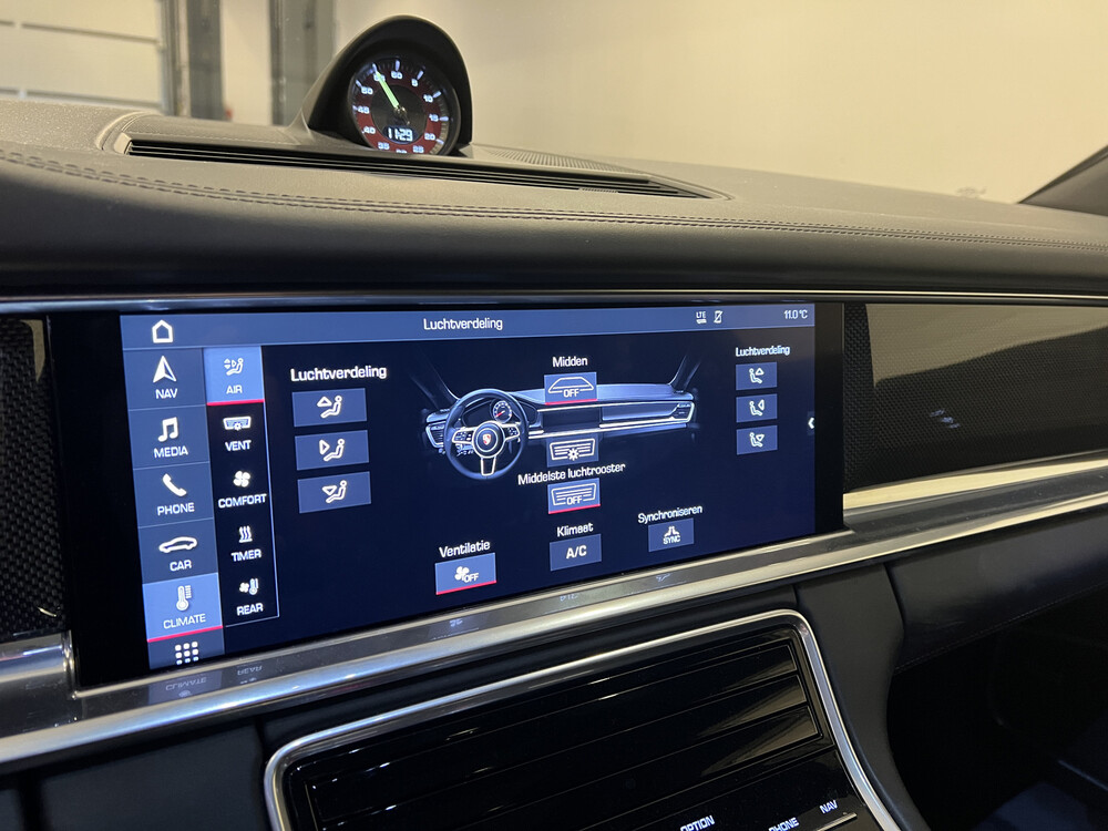 Porsche Panamera Sport Turismo E-Hybrid 4 2.9 V6 SportChrono 680PS 2018, ZV-954-P.