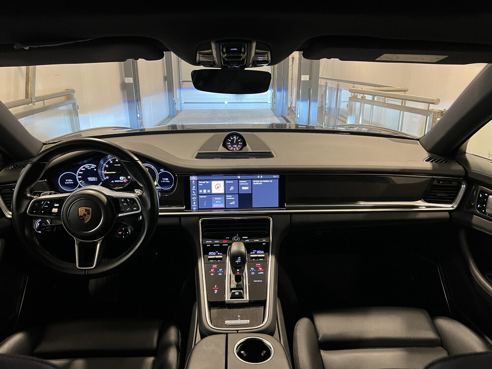 Porsche Panamera Sport Turismo E-Hybrid 4 2.9 V6 SportChrono 680PS 2018, ZV-954-P.