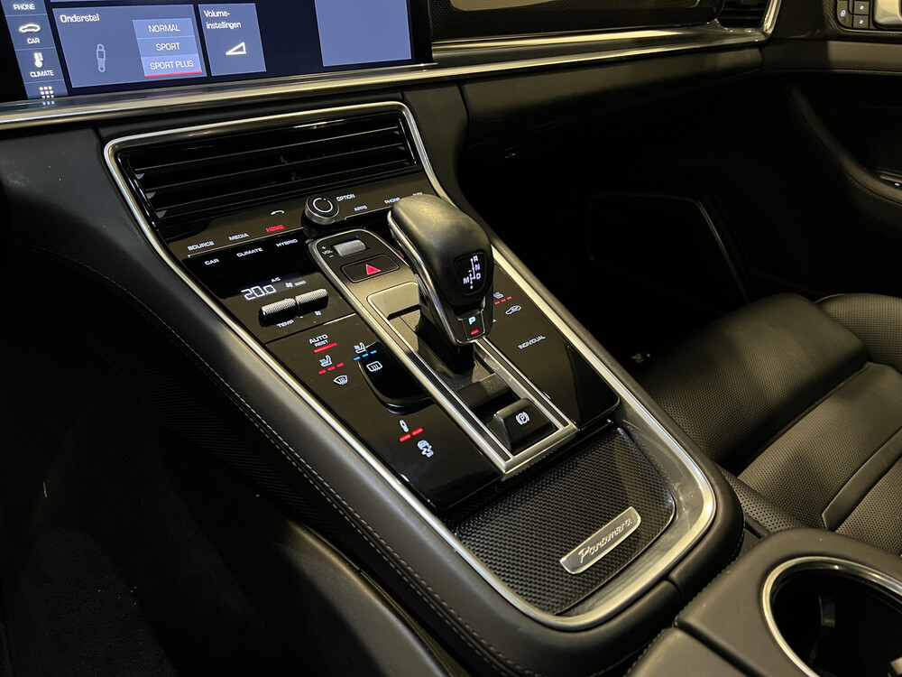 Porsche Panamera Sport Turismo E-Hybrid 4 2.9 V6 SportChrono 680PS 2018, ZV-954-P.