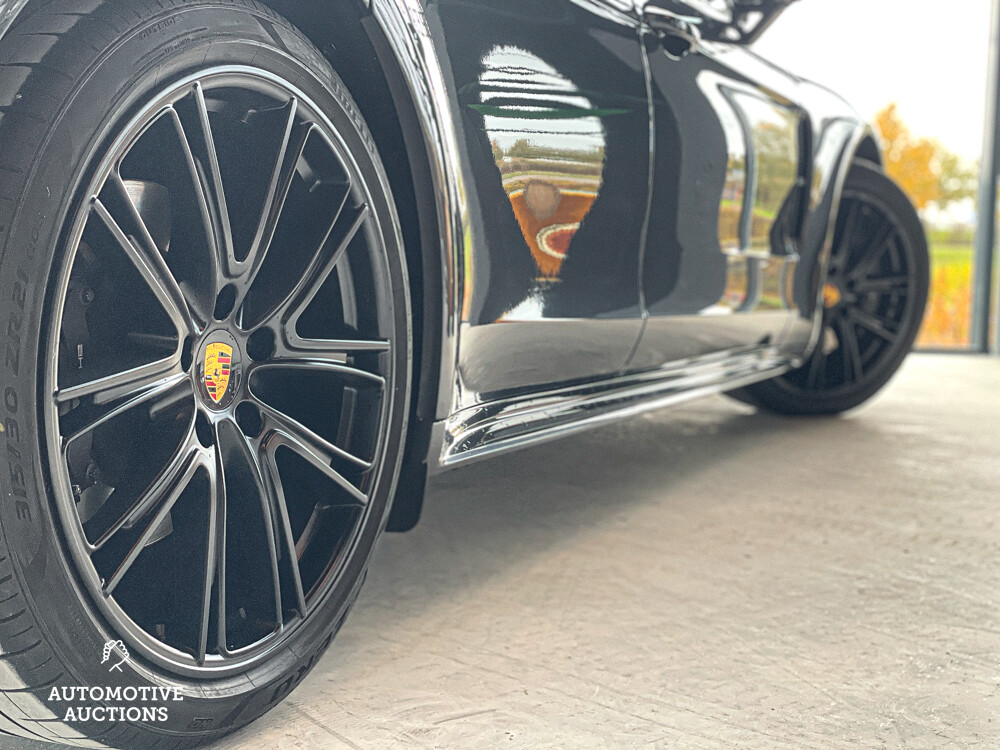 Porsche Panamera Sport Turismo E-Hybrid 4 2.9 V6 SportChrono 680PS 2018, ZV-954-P.