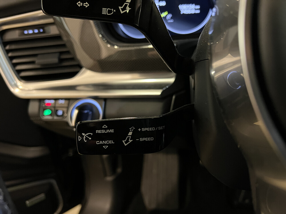 Porsche Panamera Sport Turismo E-Hybrid 4 2.9 V6 SportChrono 680PS 2018, ZV-954-P.