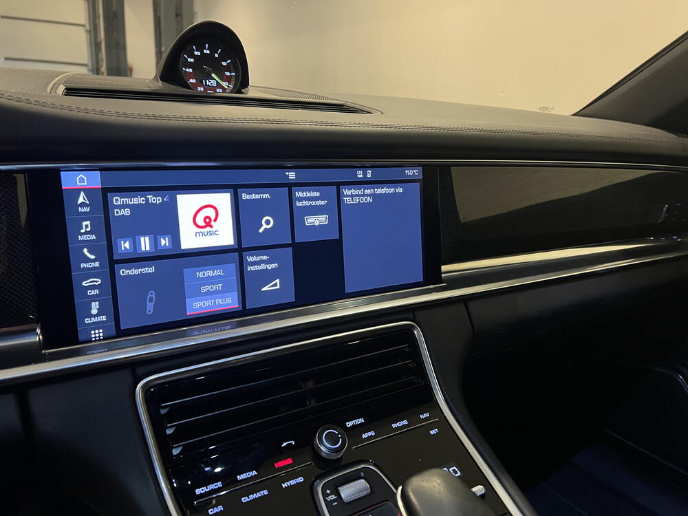 Porsche Panamera Sport Turismo E-Hybrid 4 2.9 V6 SportChrono 680PS 2018, ZV-954-P.