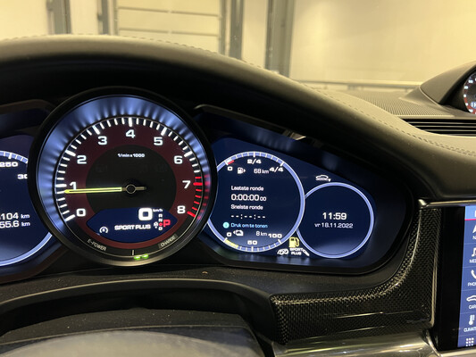 Porsche Panamera Sport Turismo E-Hybrid 4 2.9 V6 SportChrono 680pk 2018, ZV-954-P