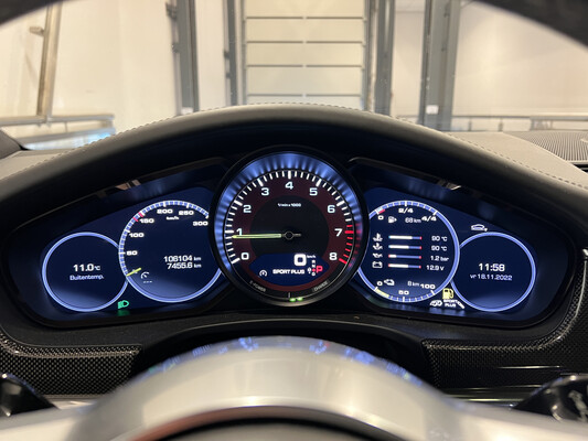 Porsche Panamera Sport Turismo E-Hybrid 4 2.9 V6 SportChrono 680PS 2018, ZV-954-P.