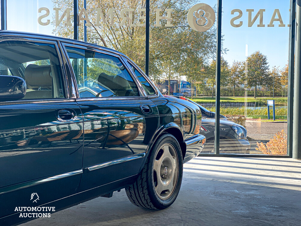 Jaguar XJ3.2 V8 Executive 237PS 2000 -Org. NL-, 59-FN-TX.