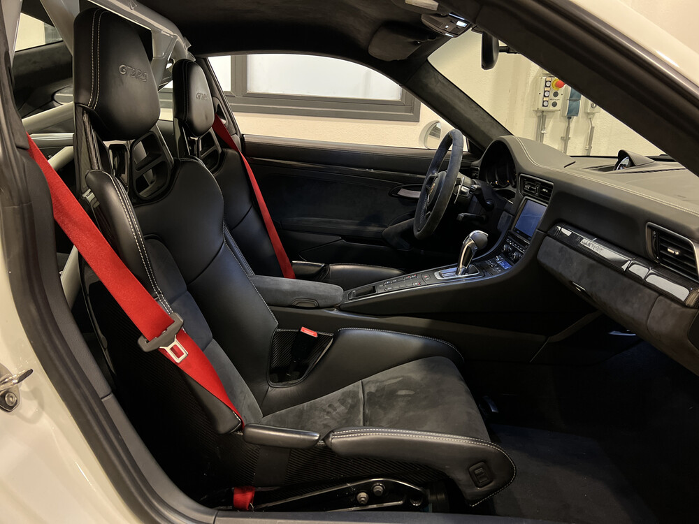 Porsche 911 GT3 RS 4.0 SportChrono 500pk 2017, R-620-LH