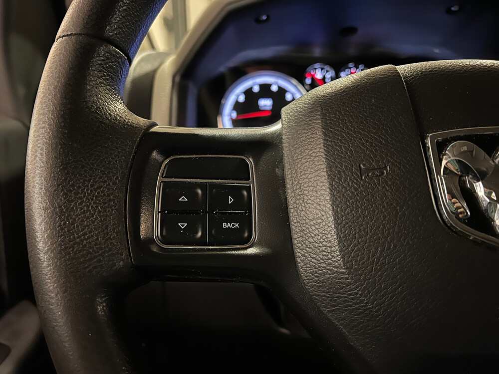 Dodge Ram 1500 5.7 V8 4x4 Hemi Quad Cab Sport 389pk 2012, V-699-PN